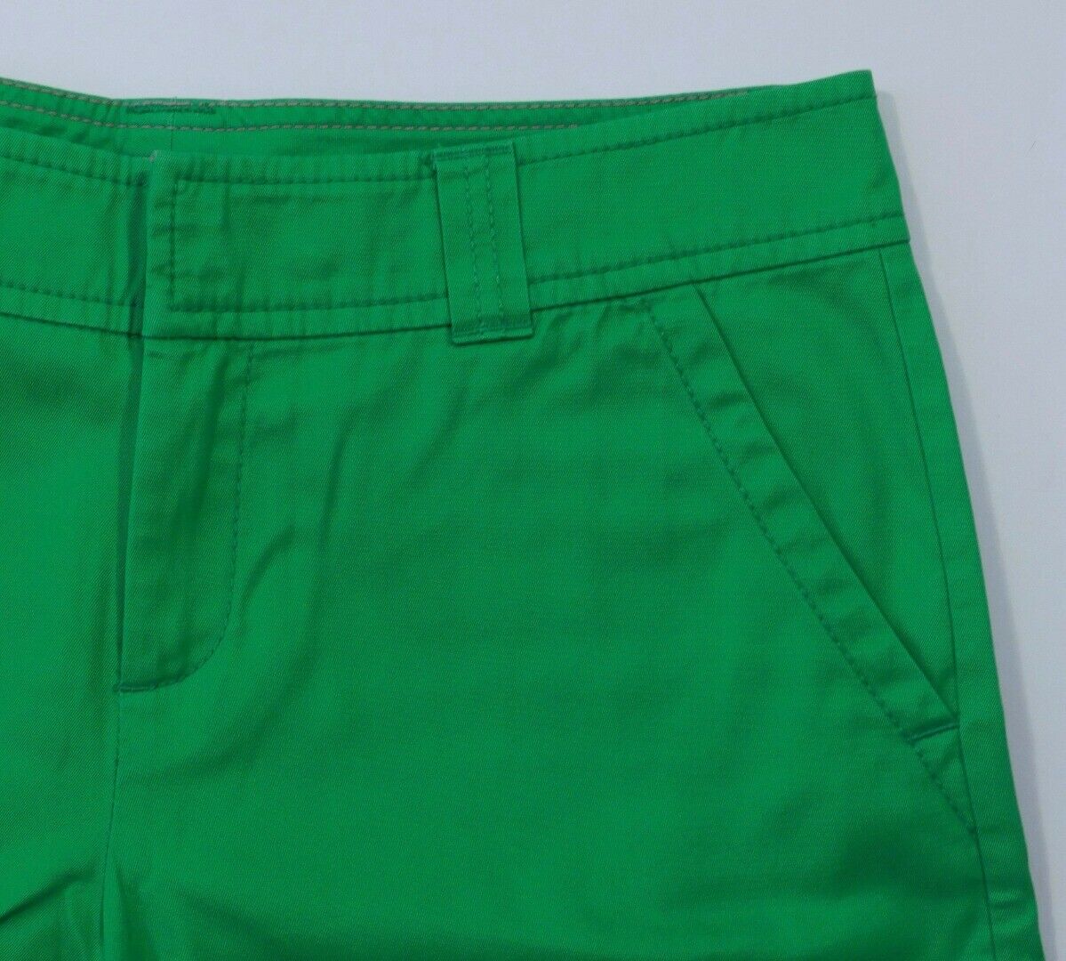 LILLY PULITZER Women's Kelly Green Flat Front Cotton Walking Short Sz 4 - Image 3