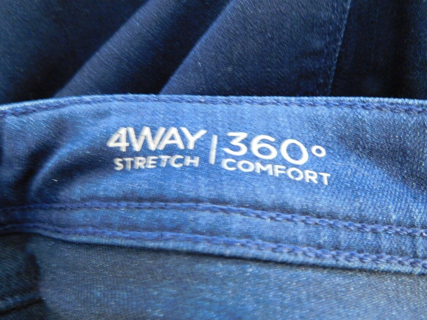 DL1961 Women's Dark Wash Bardot High Rise Cropped Flatiron Jean Sz 27 - Image 8