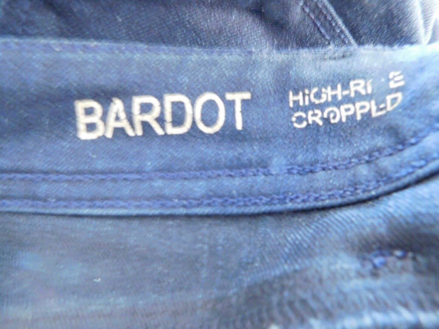 DL1961 Women's Dark Wash Bardot High Rise Cropped Flatiron Jean Sz 27 - Image 9