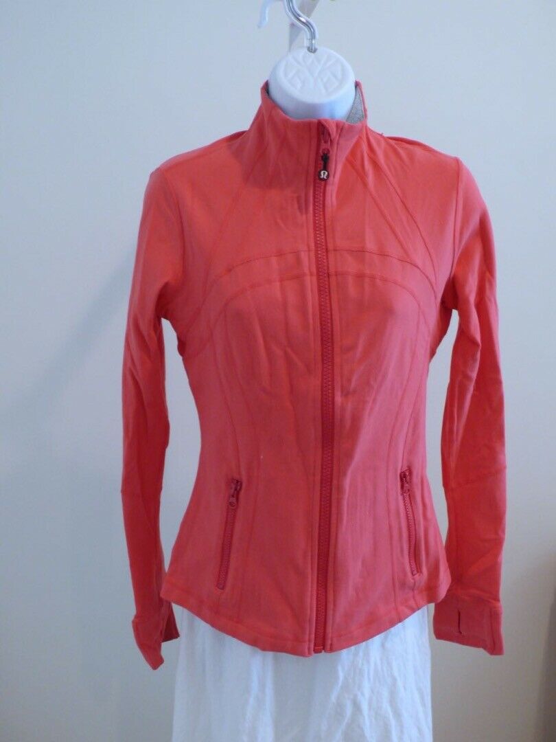 LULULEMON Woman's Coral Full Zip Jacket Sz 8 - Image 3