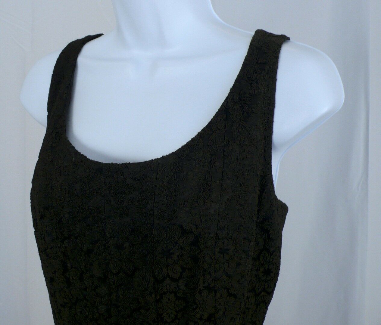 BROOKS BROTHERS Women's Black Floral Brocade Sleeveless Sheath Dress Sz 10 - Image 4