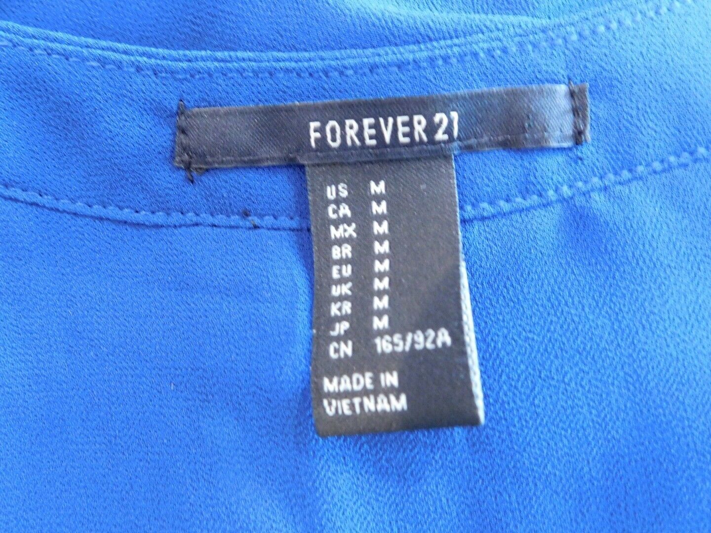 FOREVER 21 Women's Sheer Blue V-Neck Sleeveless Blouse Sz M - Image 6