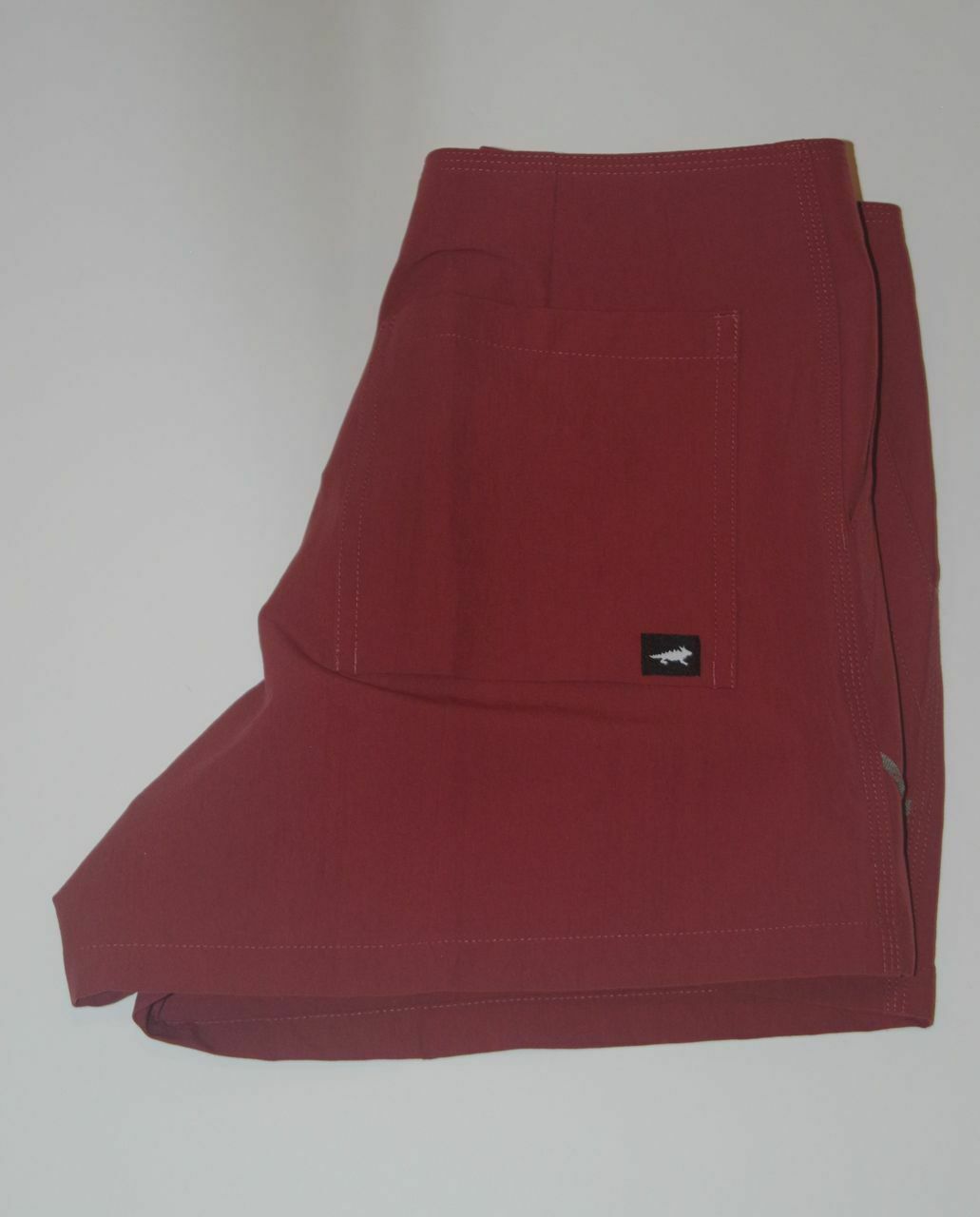 NWT HORNY TOAD Merlot Flat Front No Waist Nylon Stretch "Kon Tiki" Short Sz 4