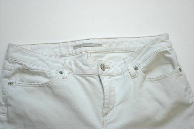 VINCE Skinny Ankle Crop Destroyed 5-Pocket White Jeans Sz 32 - Image 5