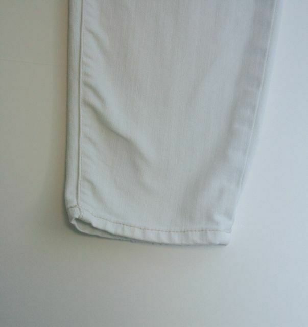 VINCE Skinny Ankle Crop Destroyed 5-Pocket White Jeans Sz 32 - Image 7