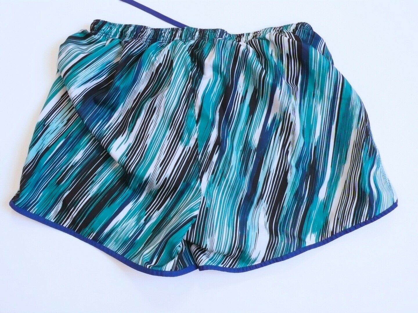 CHAMPION Women's Blue Teal White Striped Running Shorts Sz S - Image 4