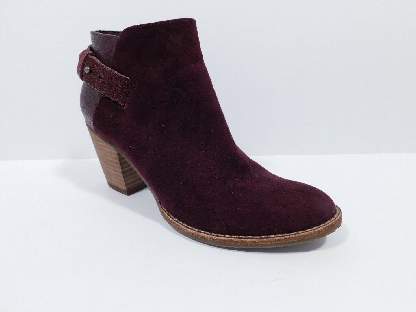 DOLCE VITA NWOB Women's Aubergine Suede & Leather Back Side Zip Bootie Sz 6