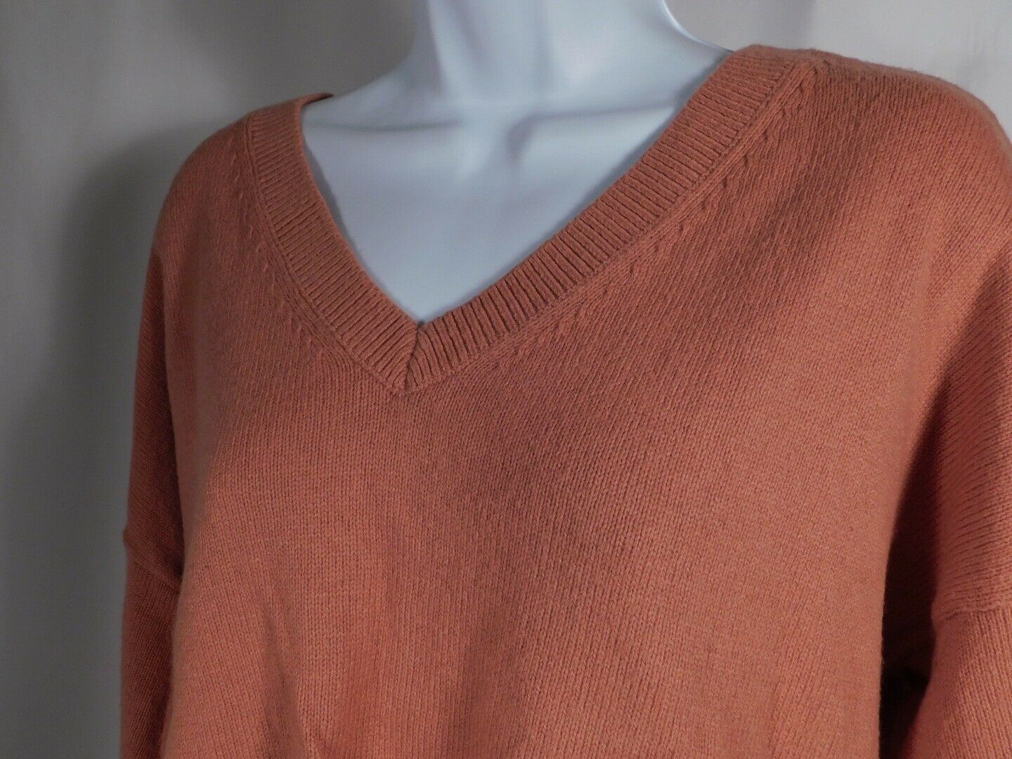 MADEWELL Women's Salmon Cotton Blend V-Front & Back Sweater Sz M - Image 3