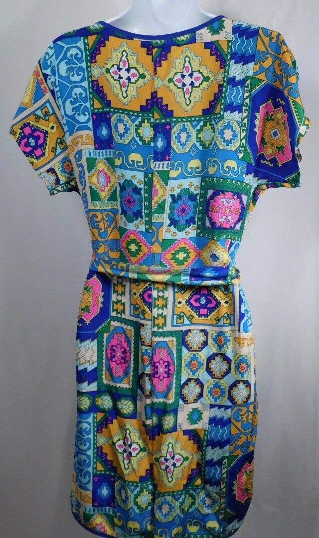 TRINA TURK Bright Multi Aztec Print Short Sleeve Self Belt Silk Dress Sz 6 - Image 6