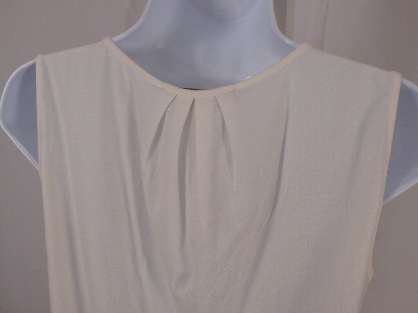 WEEKEND MAX MARA White Knit W Black Embroidery & Beading Sleeveless Blouse Sz M - Image 7