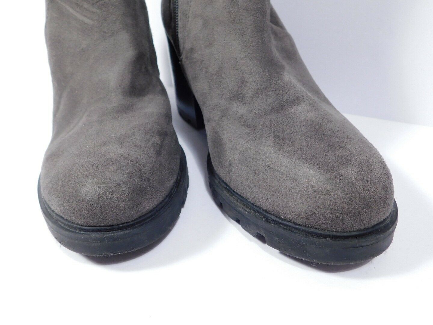 KENDALL + KYLIE Women's Gray Suede Over The Knee Lug Sole Round Toe Boot Sz 9 - Image 4
