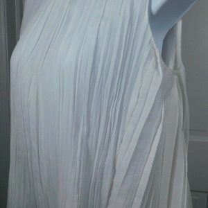 VINCE Women's Ivory Pleated Sleeveless High Low Tunic Blouse Sz S