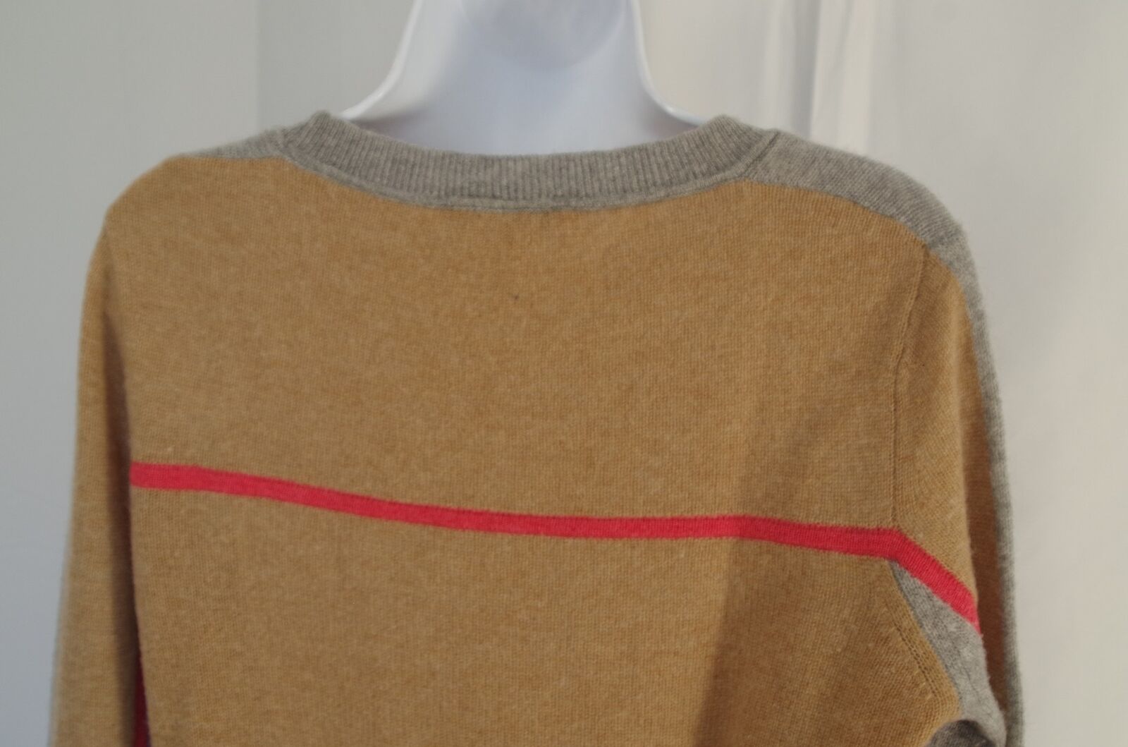 WHITE + WARREN Women's Gray Front Camel Back Cashmere Scoop Neck Sweater Sz M - Image 8
