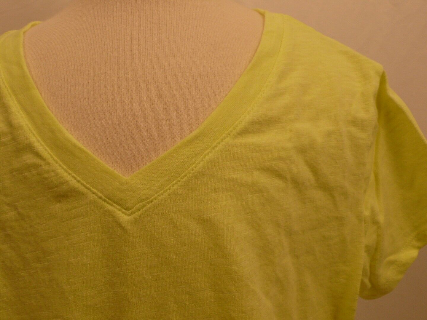 CAT & JACK Girls Neon Yellow V-Neck Short Sleeved T-Shirt Top Sz L (10-12) - Image 3