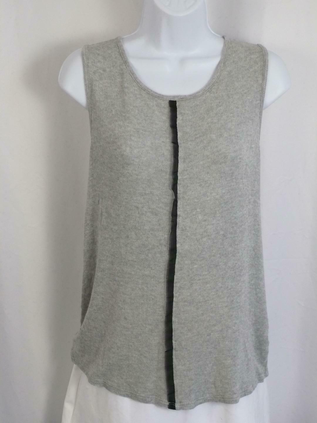 RED HAUTE Women's Soft Gray W Black Silk Trim Sleeveless Sweater Sz S - Image 4